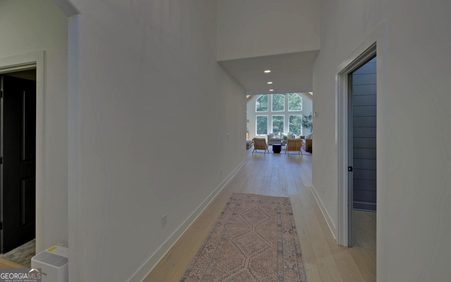 6 bedroom, 4.5 bathroom, 3,450 sq ft single family residence for sale at 96 Barefoot Bay Road, Hartwell, GA 30643 — photo 6