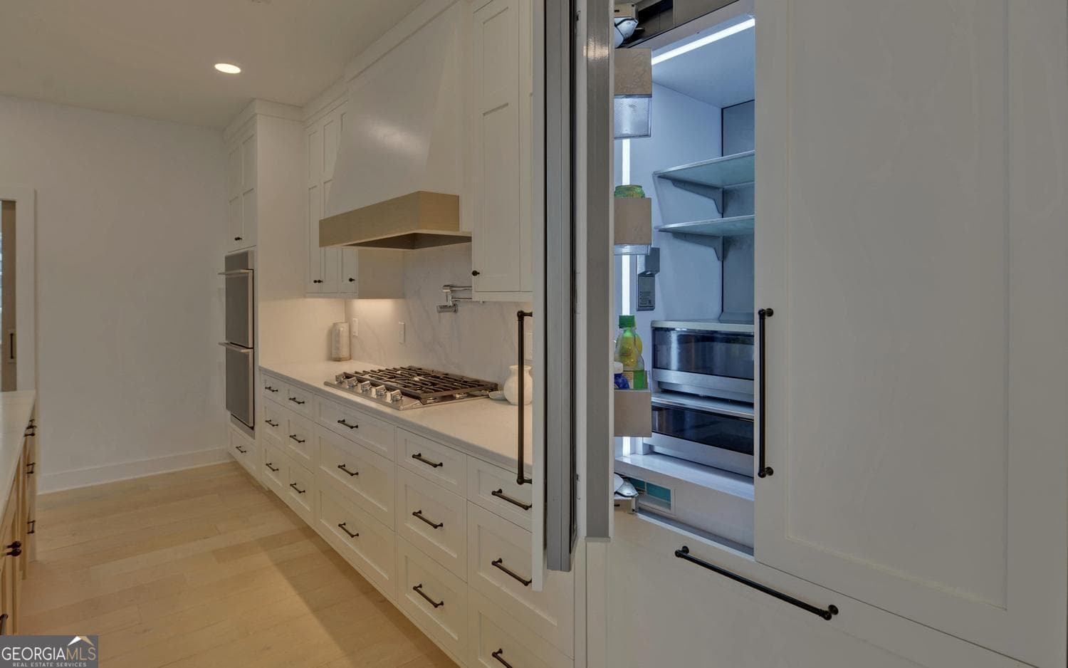 6 bedroom, 4.5 bathroom, 3,450 sq ft single family residence for sale at 96 Barefoot Bay Road, Hartwell, GA 30643 — photo 9