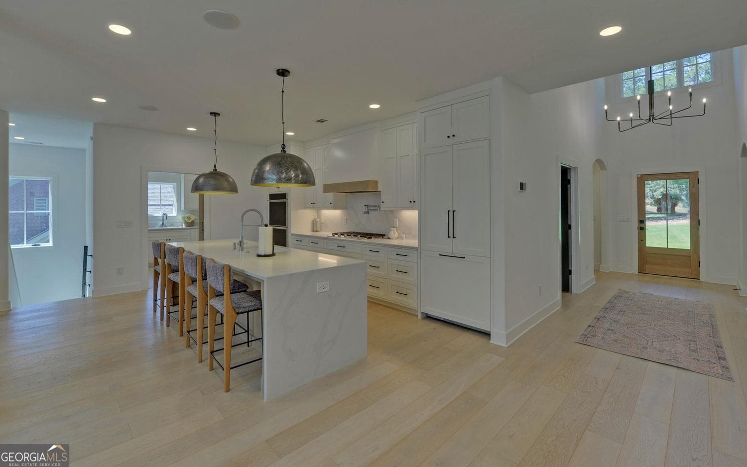 6 bedroom, 4.5 bathroom, 3,450 sq ft single family residence for sale at 96 Barefoot Bay Road, Hartwell, GA 30643 — photo 8