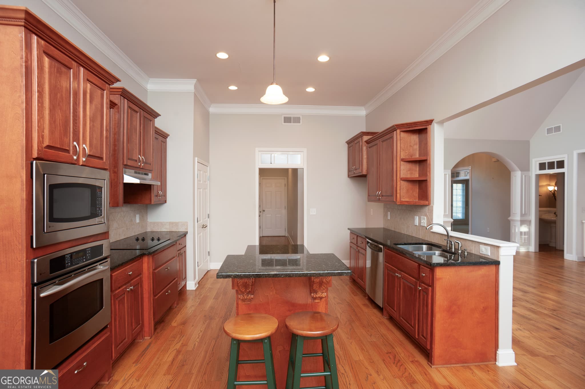 4 bedroom, 3.5 bathroom, 3,756 sq ft single family residence for sale at 6520 Riada Court, Mcdonough, GA 30253 — photo 8