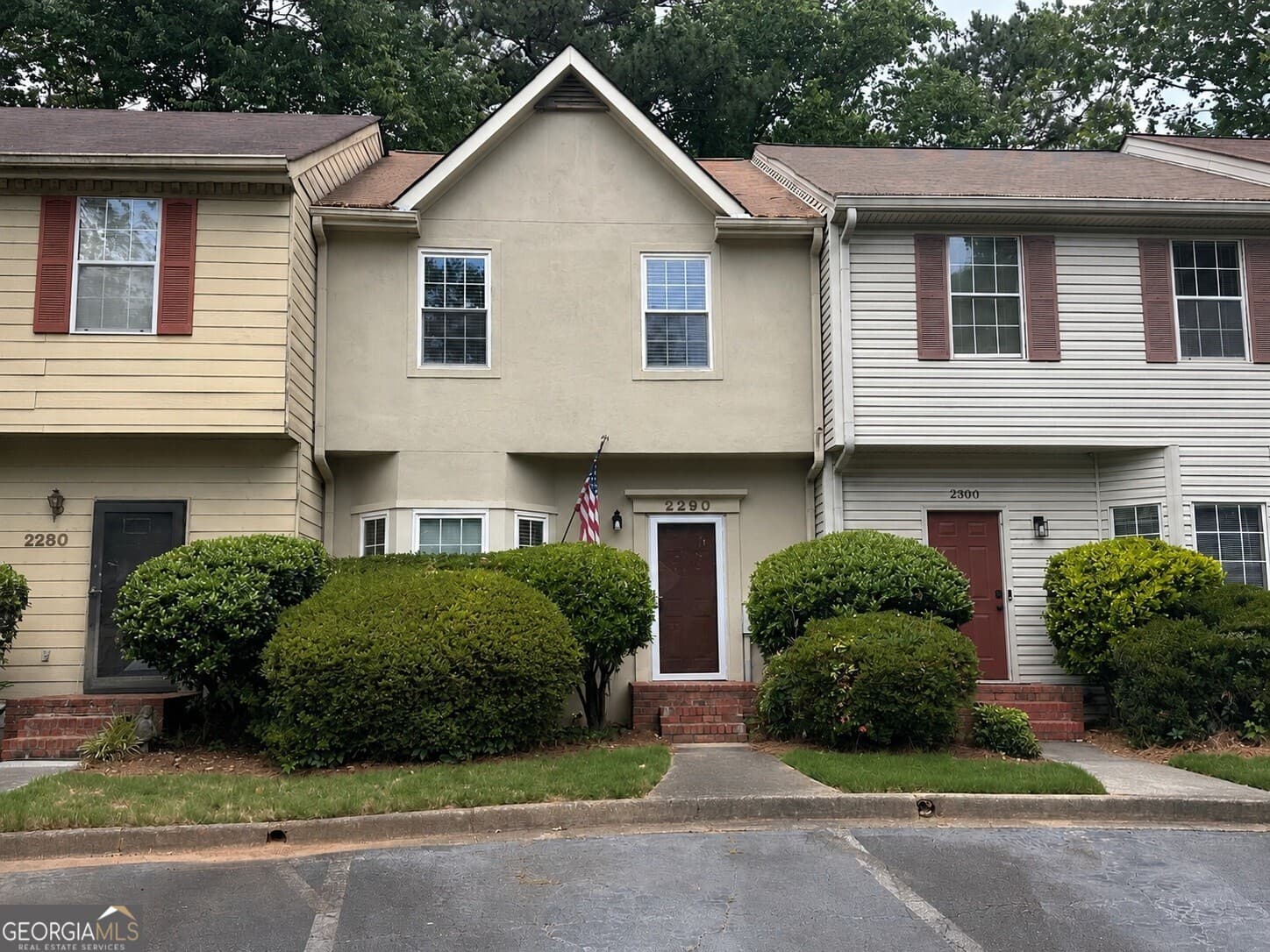2 bedroom, 2.5 bathroom, 1,332 sq ft townhouse for rent at 2290 Fairways Court, Kennesaw, GA 30144 for $1,900 a month — photo 1 of 1