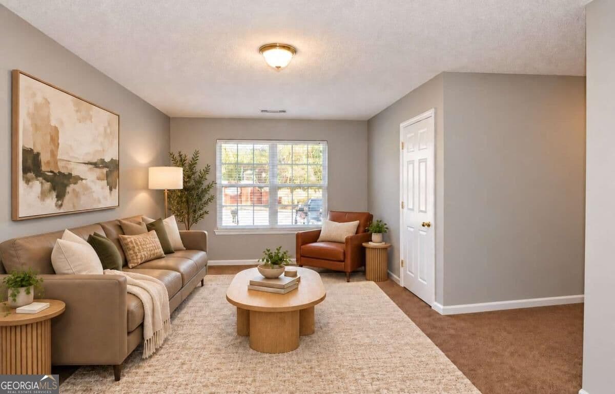 3 bedroom, 2.5 bathroom, 1,676 sq ft townhouse for sale at 220 PARKWAY Road, Union City, GA 30291 — photo 7