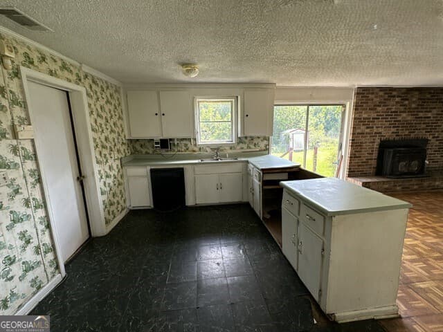 3 bedroom, 2 bathroom, 1,242 sq ft single family residence for sale at 670 Miller Street Extension, Statesboro, GA 30458 — photo 4