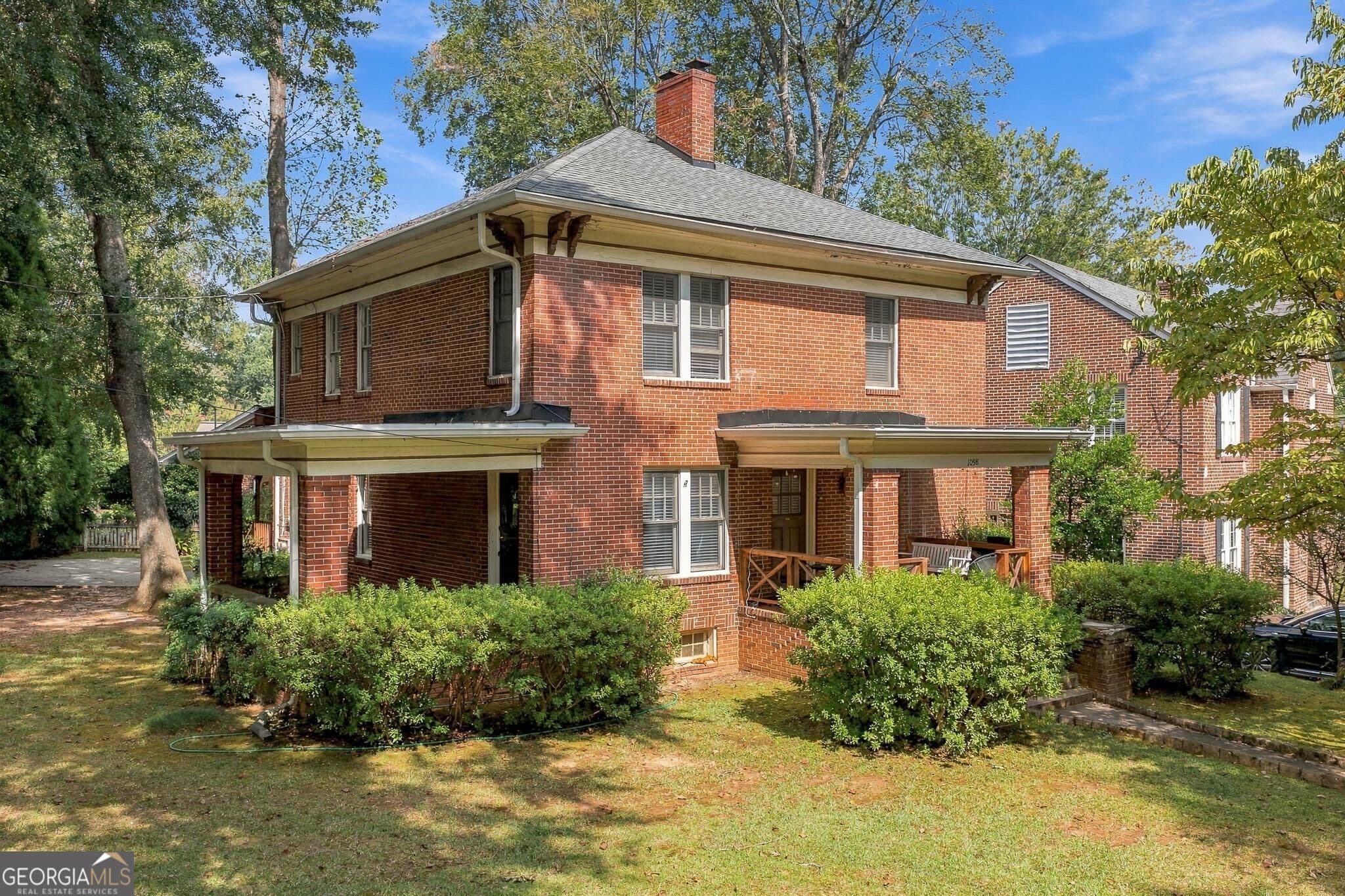 2 bedroom, 2 bathroom, 1,650 sq ft duplex for rent at 1098 Los Angeles Avenue UPPER, Atlanta, GA 30306 for $3,750 a month — photo 1 of 1