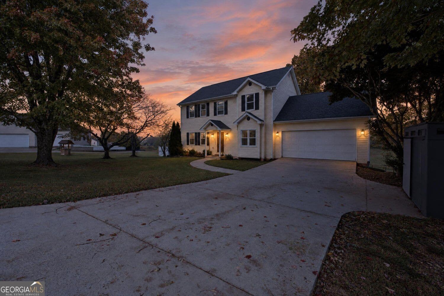 5 bedroom, 5.5 bathroom, 3,920 sq ft single family residence for sale at 245 Foothills Drive, Murrayville, GA 30564