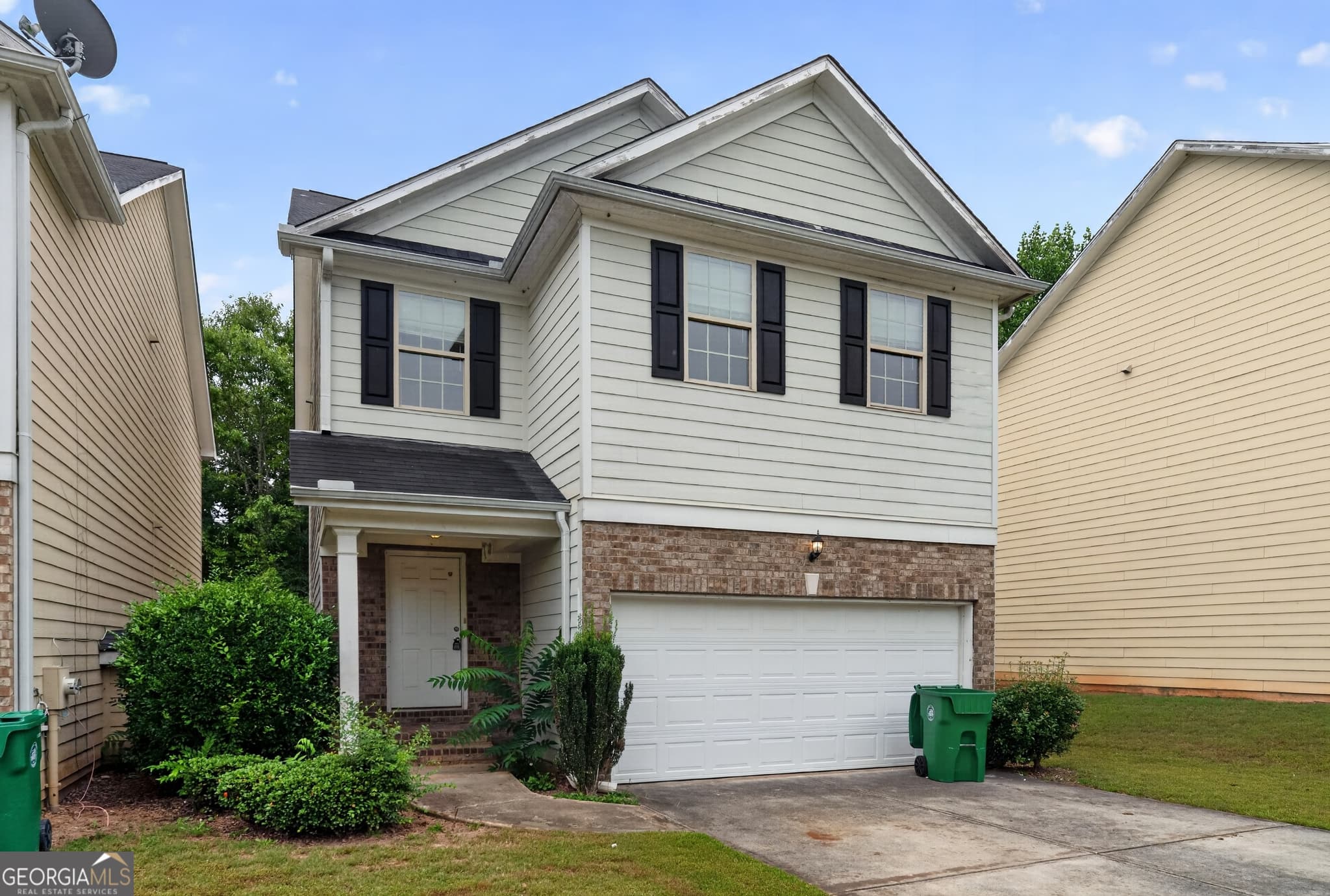 4 bedroom, 2.5 bathroom, 1,992 sq ft single family residence for sale at 6385 Shadow Square, Lithonia, GA 30058 — photo 1 of 32