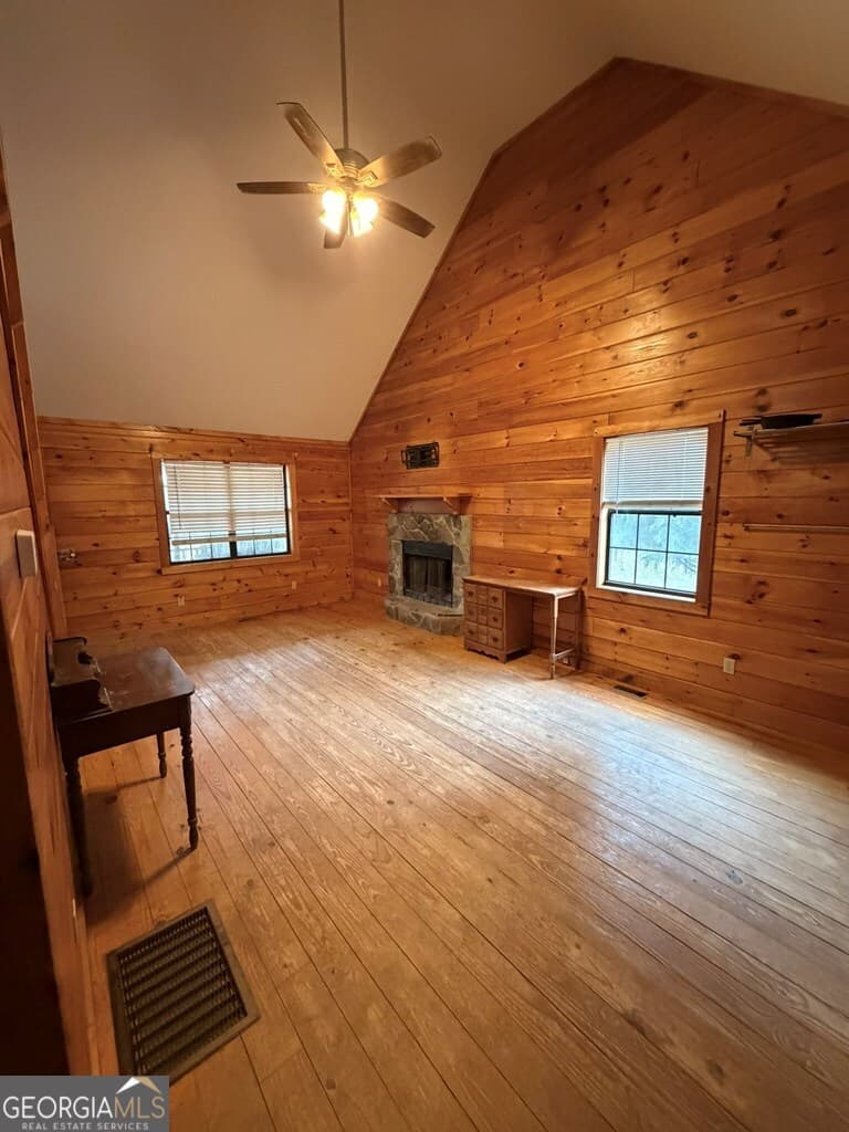 3 bedroom, 3 bathroom, 860 sq ft cabin,single family residence for sale at 8 Virginia Lane, Blairsville, GA 30512 — photo 7