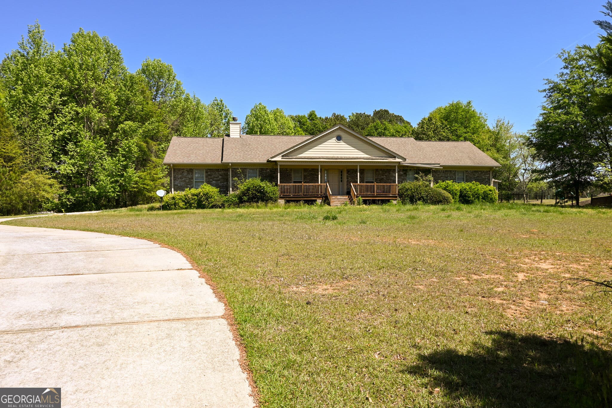 4 bedroom, 3.5 bathroom, 2,859 sq ft single family residence for sale at 2755 Langley Road, Loganville, GA 30052