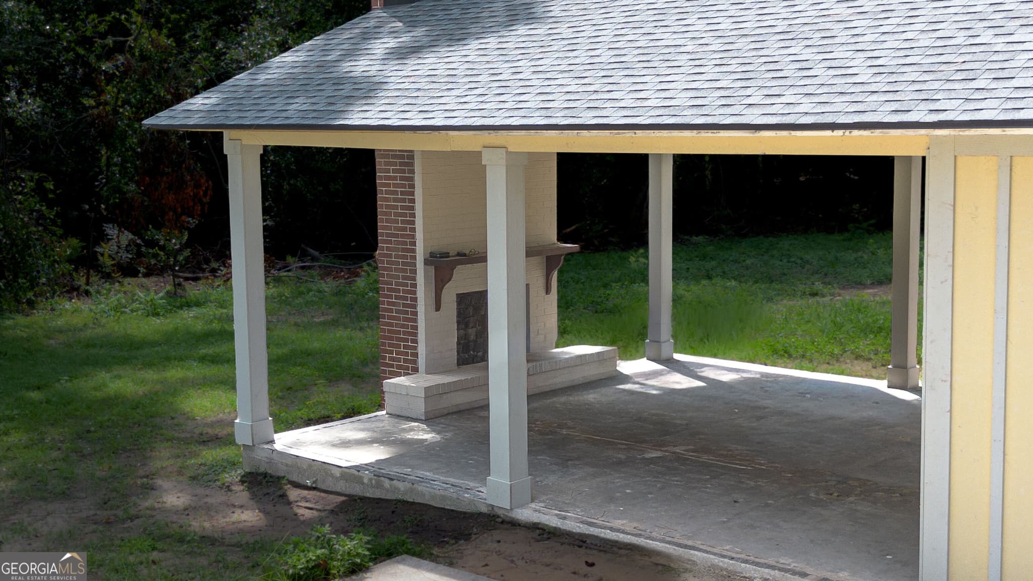 3 bedroom, 2 bathroom, 2,400 sq ft single family residence for sale at 408 N Broad Street, Doerun, GA 31744 — photo 9