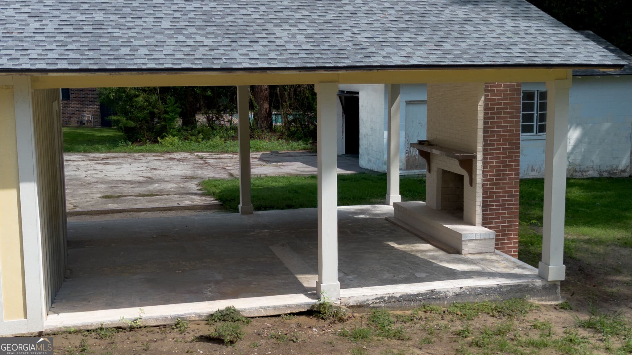 3 bedroom, 2 bathroom, 2,400 sq ft single family residence for sale at 408 N Broad Street, Doerun, GA 31744 — photo 8