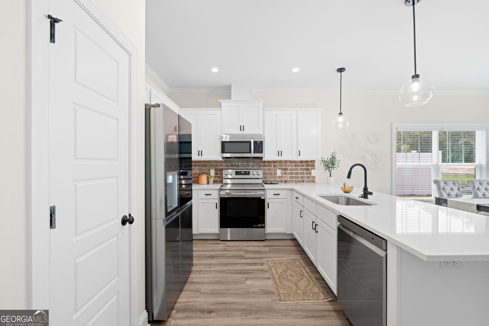 3 bedroom, 2.5 bathroom, 1,560 sq ft townhouse for rent at 15 Azalea Lane, Richmond Hill, GA 31324 for $2,200 a month — photo 3