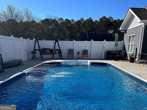 3 bedroom, 2 bathroom, 2,100 sq ft single family residence for sale at 112 Cakebread Drive, Cairo, GA 39828 — photo 5
