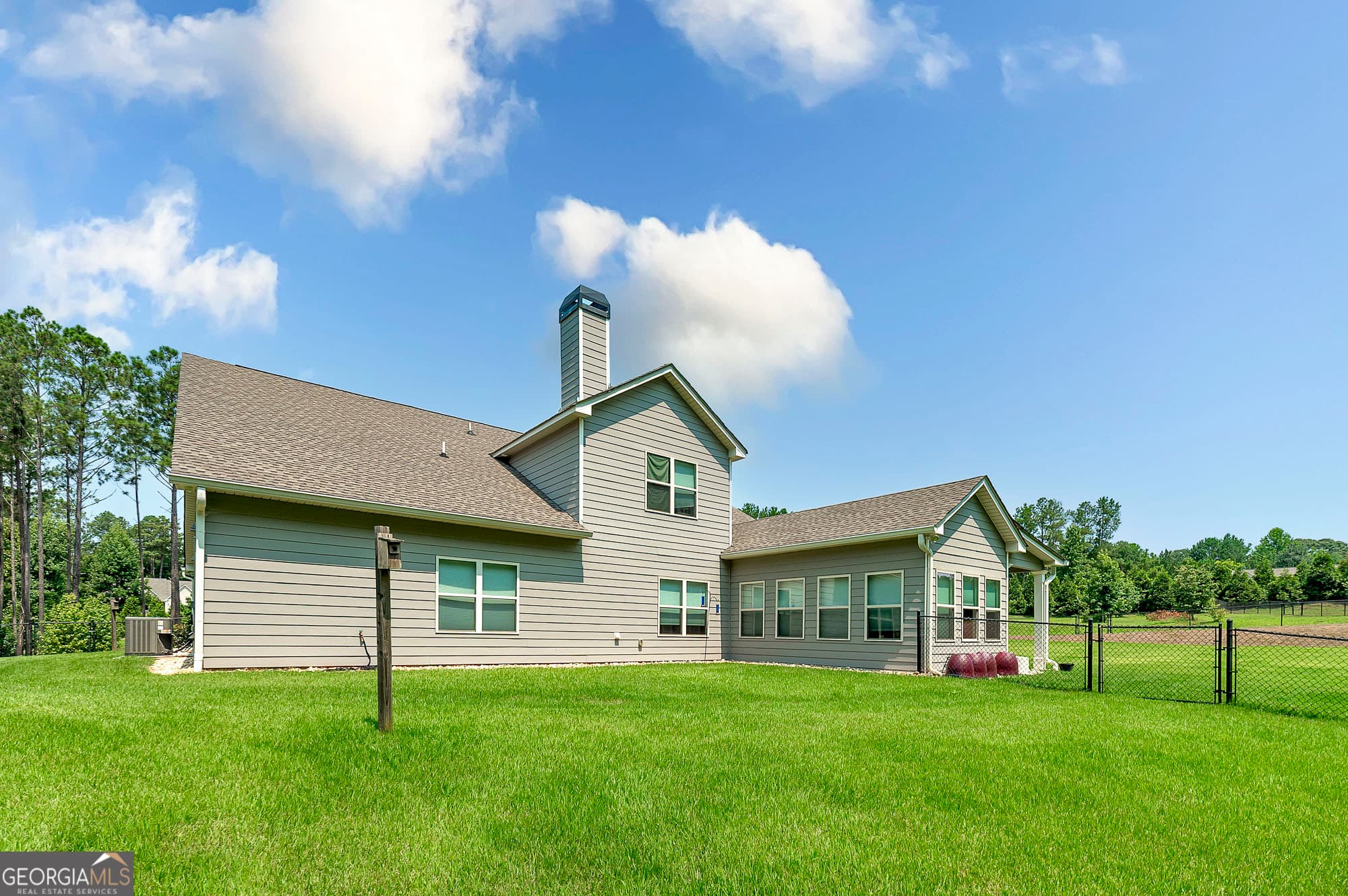 4 bedroom, 3 bathroom, 3,012 sq ft single family residence for sale at 90 Wagon Trail, Mansfield, GA 30055 — photo 6