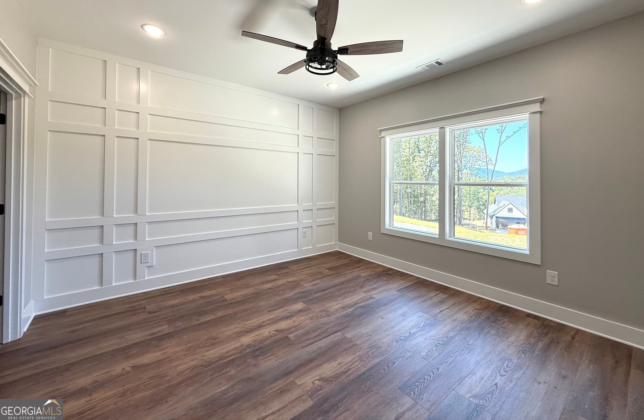 2 bedroom, 2.5 bathroom, 1,380 sq ft single family residence for sale at 110 Sautee Ridge Road, Clarkesville, GA 30523 — photo 4
