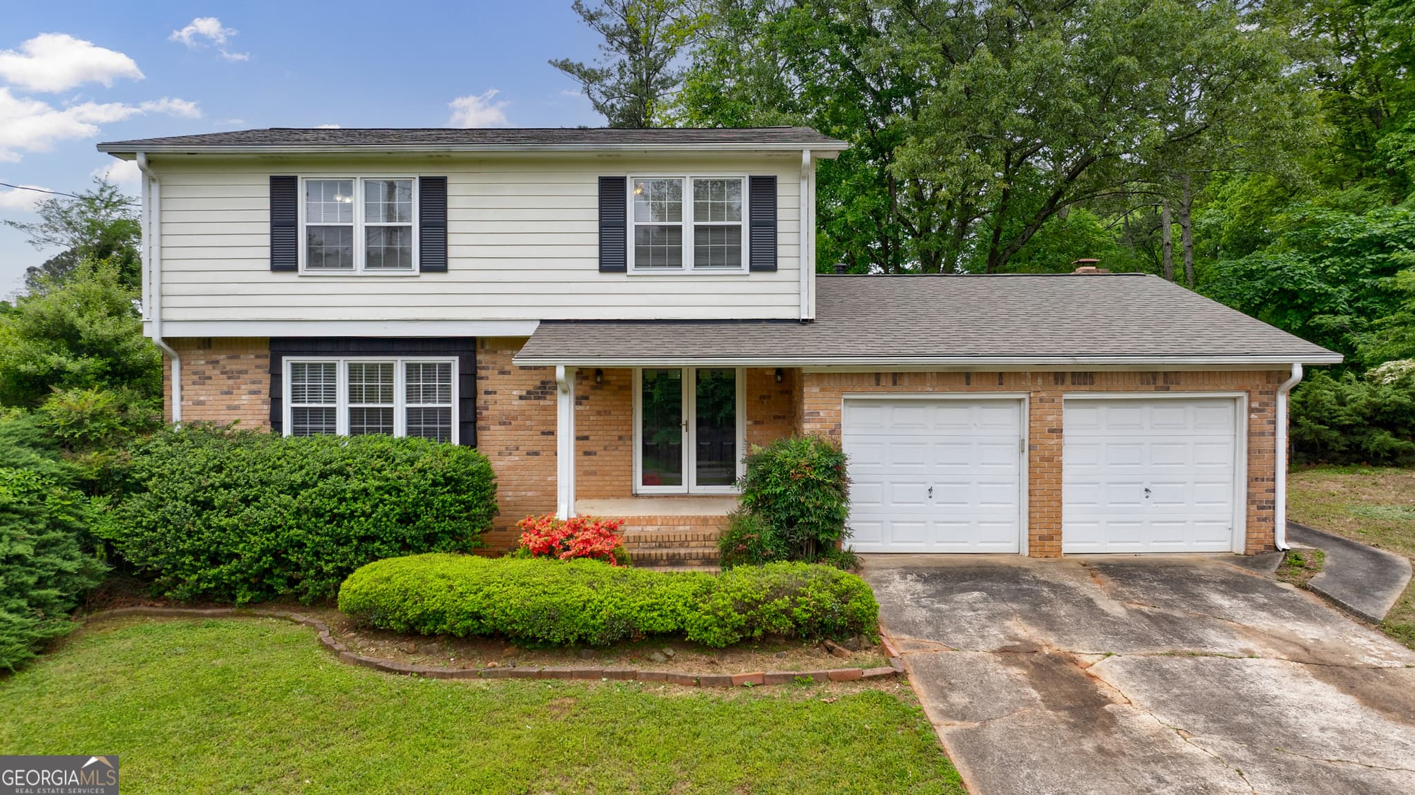 4 bedroom, 2.5 bathroom, 2,432 sq ft single family residence sold at 3909 EBENEZER Road, Marietta, GA 30066