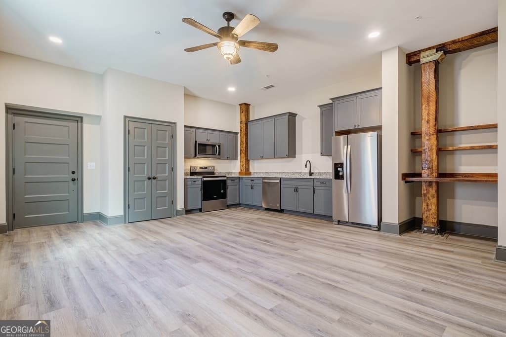 1 bedroom, 1 bathroom, 939 sq ft condominium for rent at 34 Depot Street 11, Hartwell, GA 30643 for $1,500 a month — photo 6