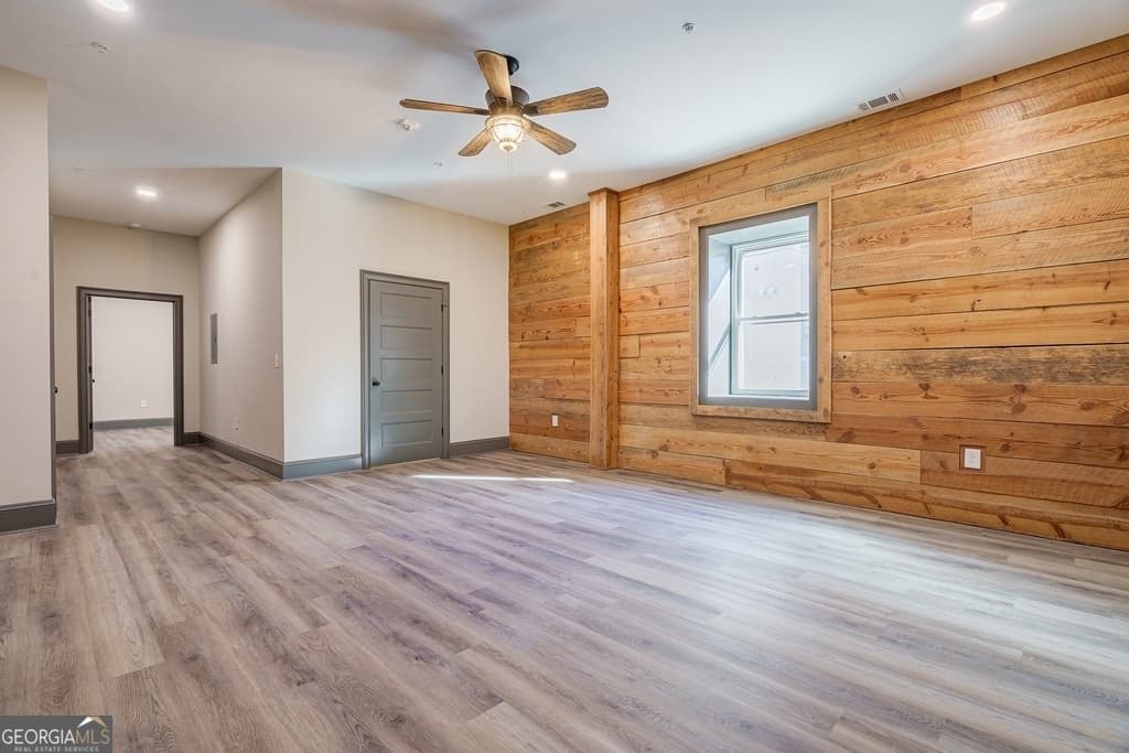 1 bedroom, 1 bathroom, 939 sq ft condominium for rent at 34 Depot Street 11, Hartwell, GA 30643 for $1,500 a month — photo 5