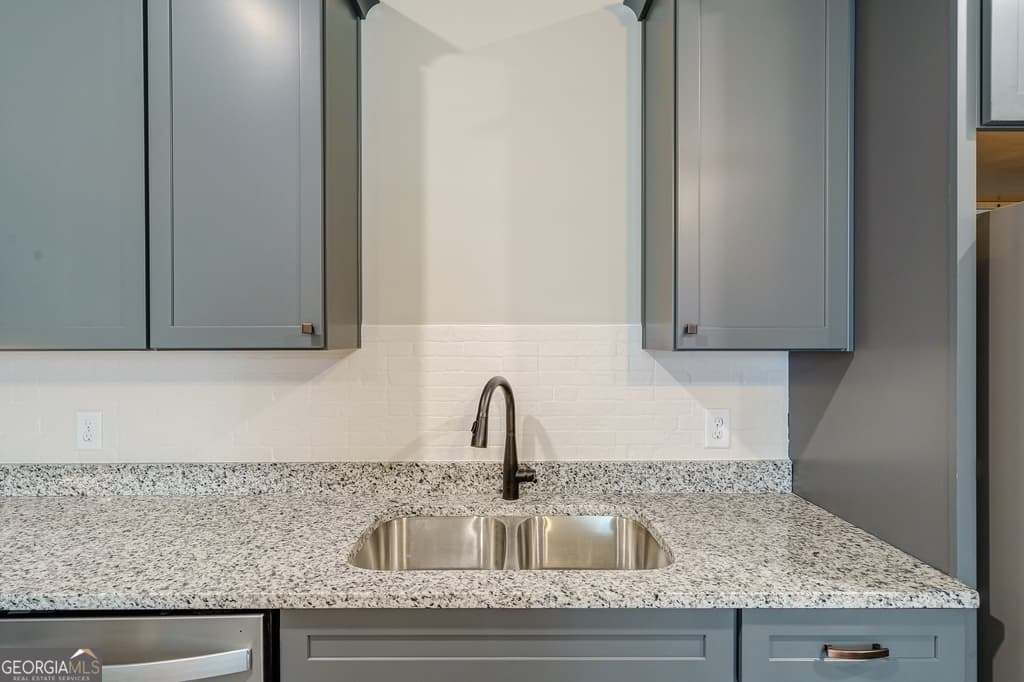 1 bedroom, 1 bathroom, 939 sq ft condominium for rent at 34 Depot Street 11, Hartwell, GA 30643 for $1,500 a month — photo 10