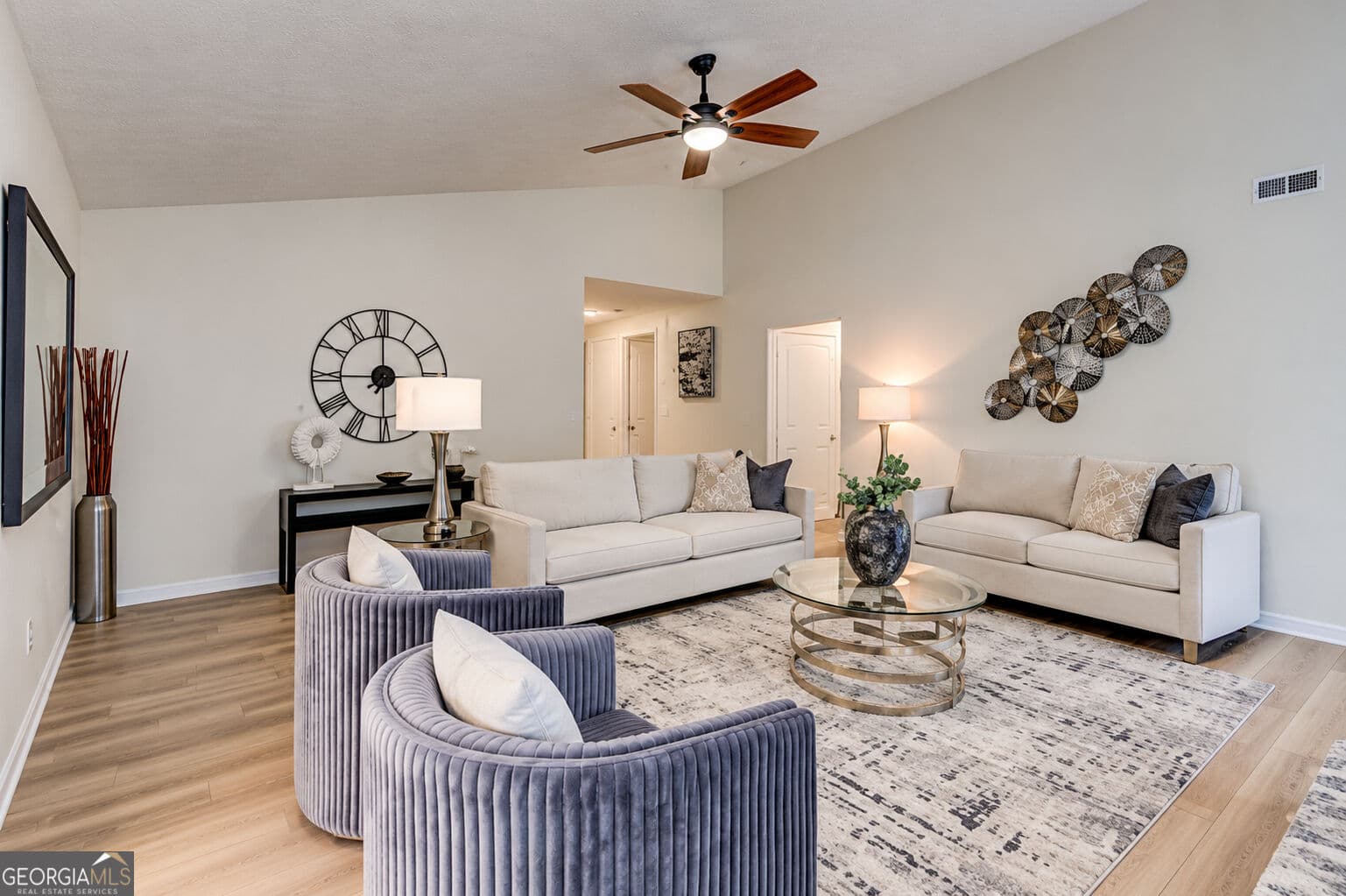 4 bedroom, 2 bathroom, 2,116 sq ft single family residence for sale at 282 Park Ridge Court, Riverdale, GA 30274 — photo 2