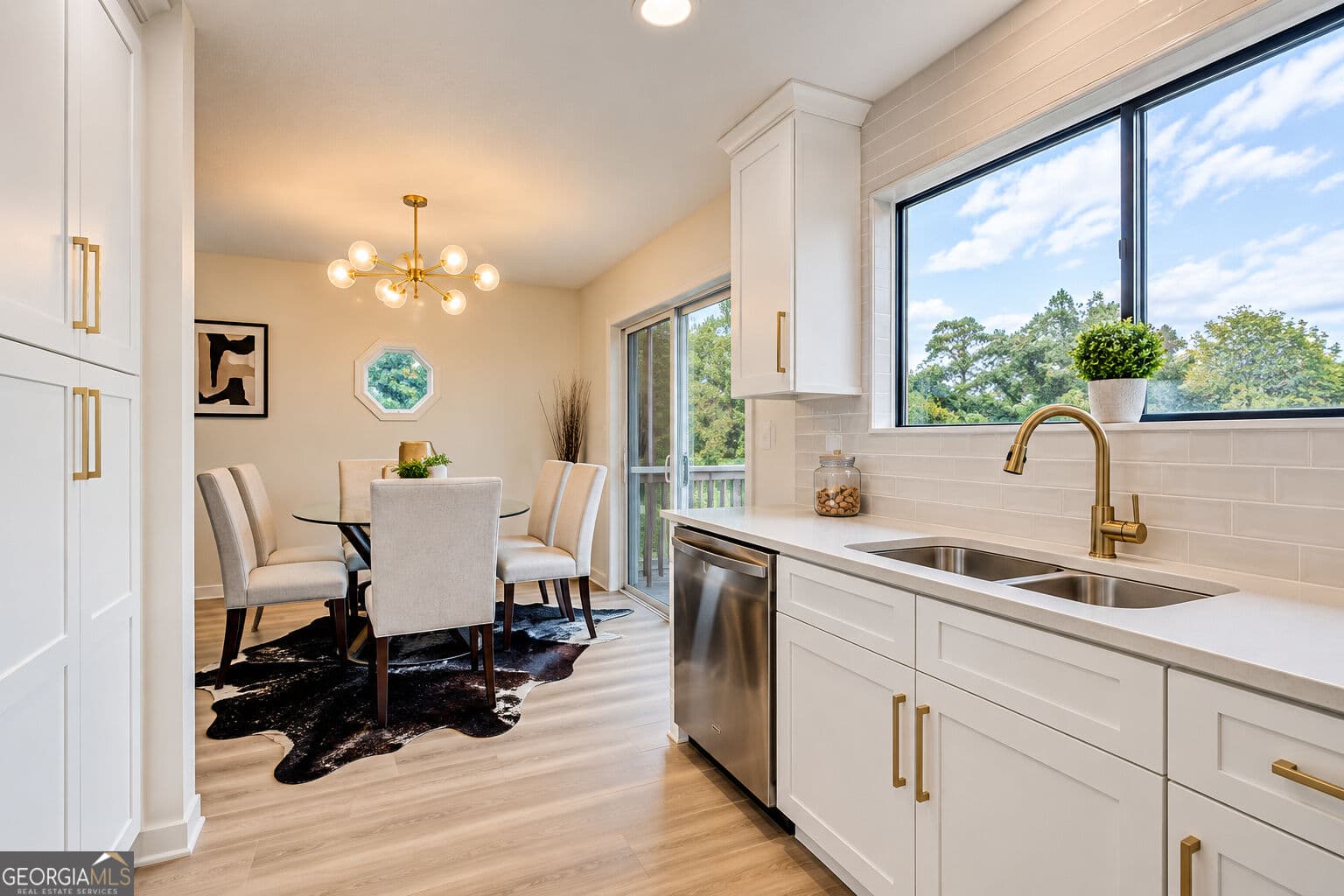 4 bedroom, 2 bathroom, 2,116 sq ft single family residence for sale at 282 Park Ridge Court, Riverdale, GA 30274 — photo 6