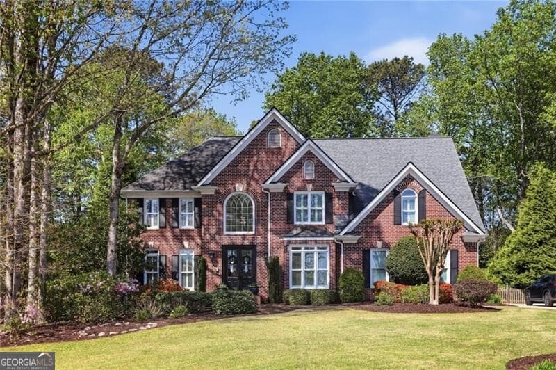 6 bedroom, 5 bathroom, 5,007 sq ft single family residence sold at 4662 Gilhams Road, Roswell, GA 30075
