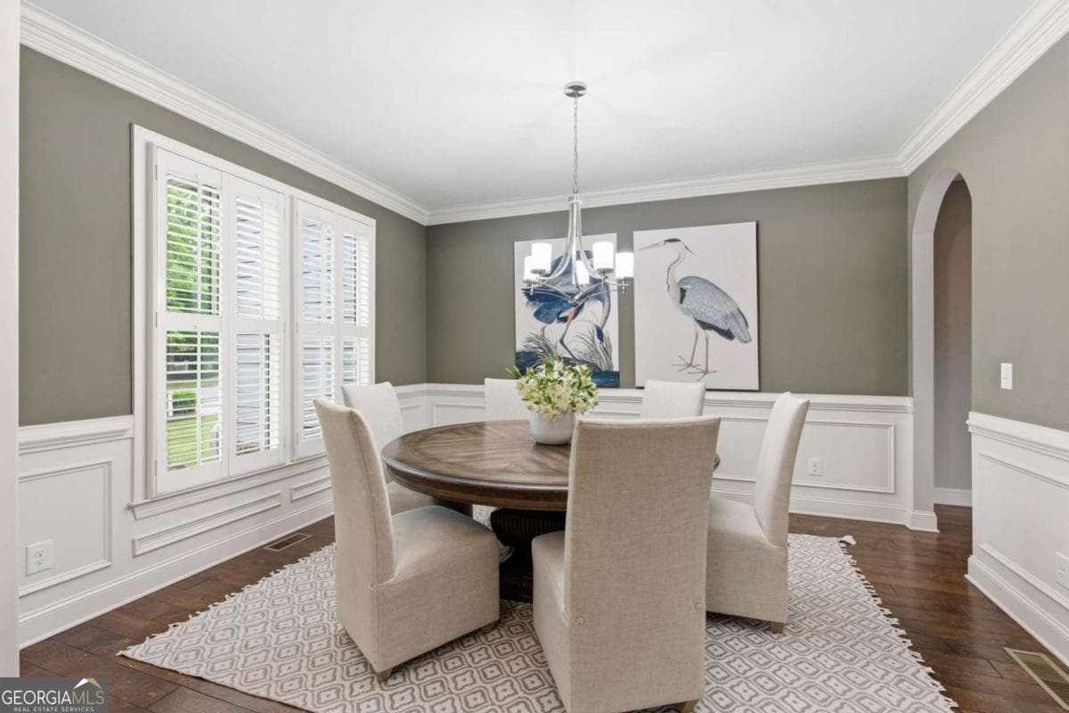 5 bedroom, 4 bathroom, 3,989 sq ft single family residence for sale at 4010 Pinebrook Circle, Cumming, GA 30028 — photo 3