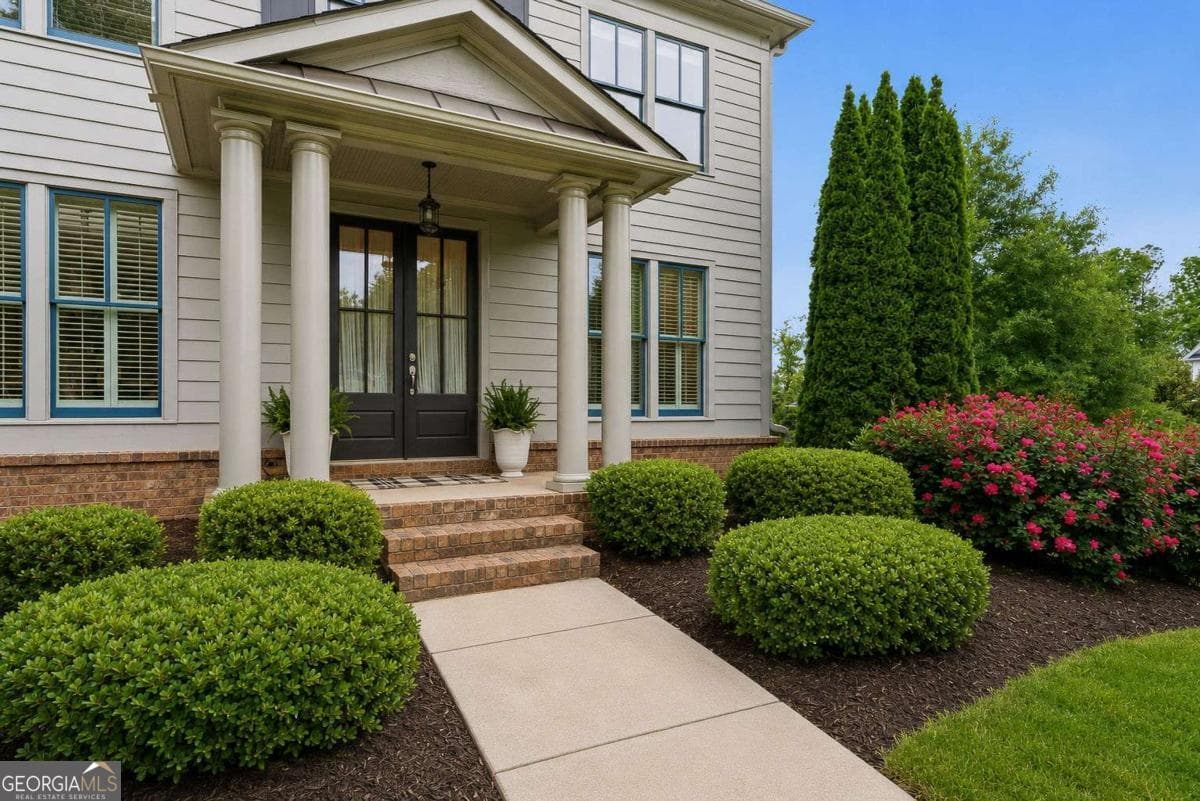 5 bedroom, 4 bathroom, 3,989 sq ft single family residence for sale at 4010 Pinebrook Circle, Cumming, GA 30028 — photo 8