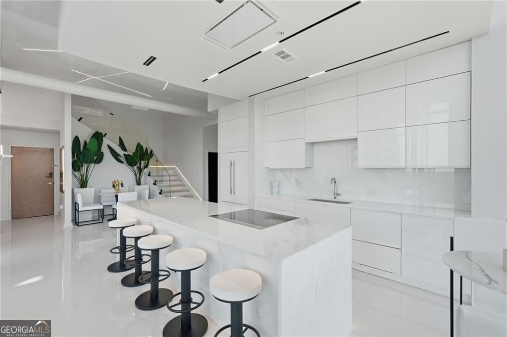 2 bedroom, 2 bathroom, 1,875 sq ft condominium for sale at 860 Peachtree Street 2801, Atlanta, GA 30308 — photo 10