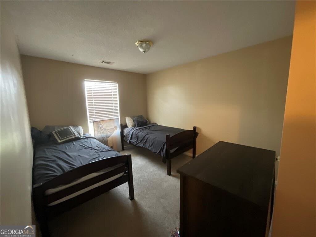 3 bedroom, 2.5 bathroom, 1,756 sq ft single family residence for sale at 6231 Hickory Lane Circle, Union City, GA 30291 — photo 7