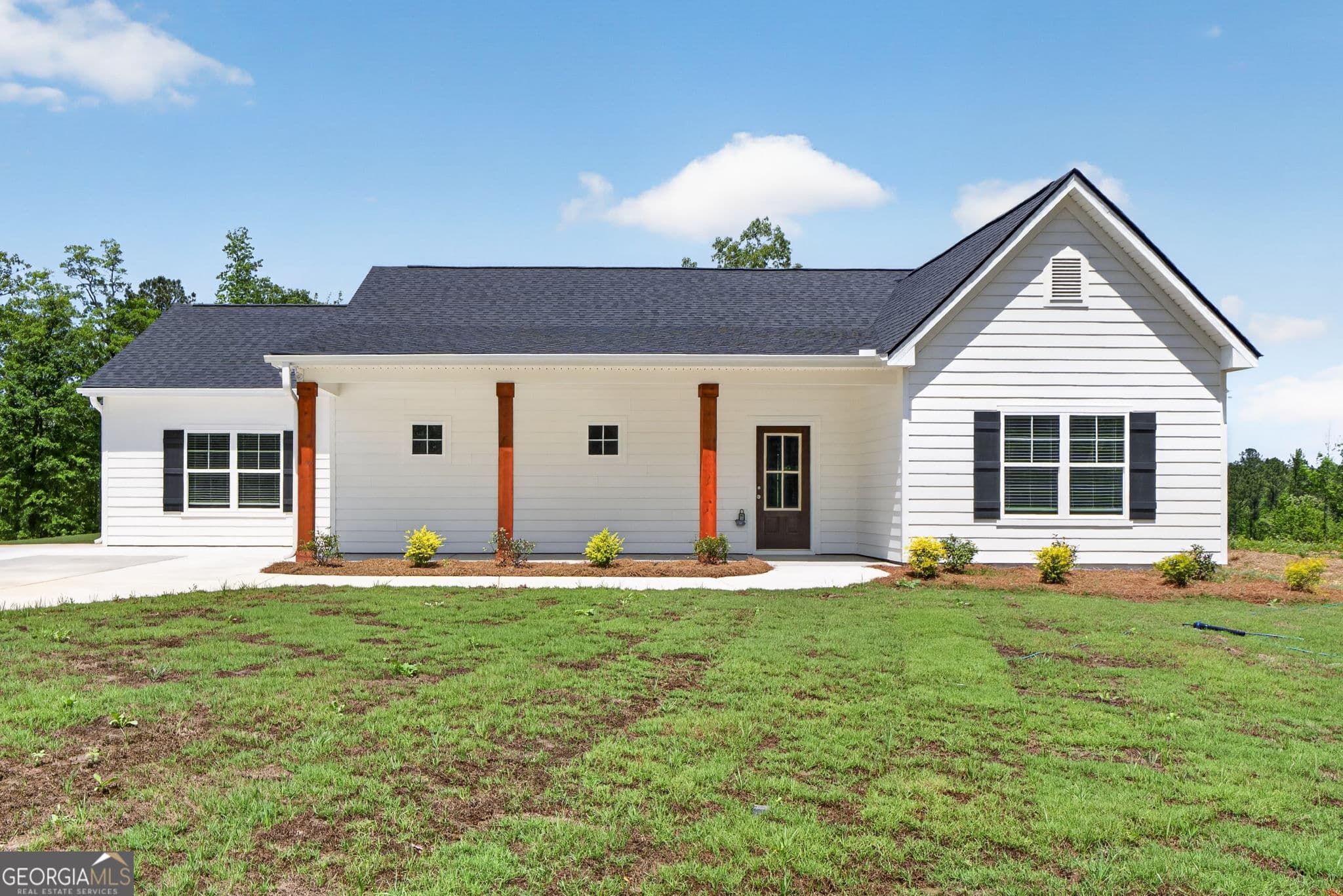 4 bedroom, 4 bathroom, 2,390 sq ft single family residence for sale at 331 Andrews Mill Road, Greenville, GA 30222 — photo 2