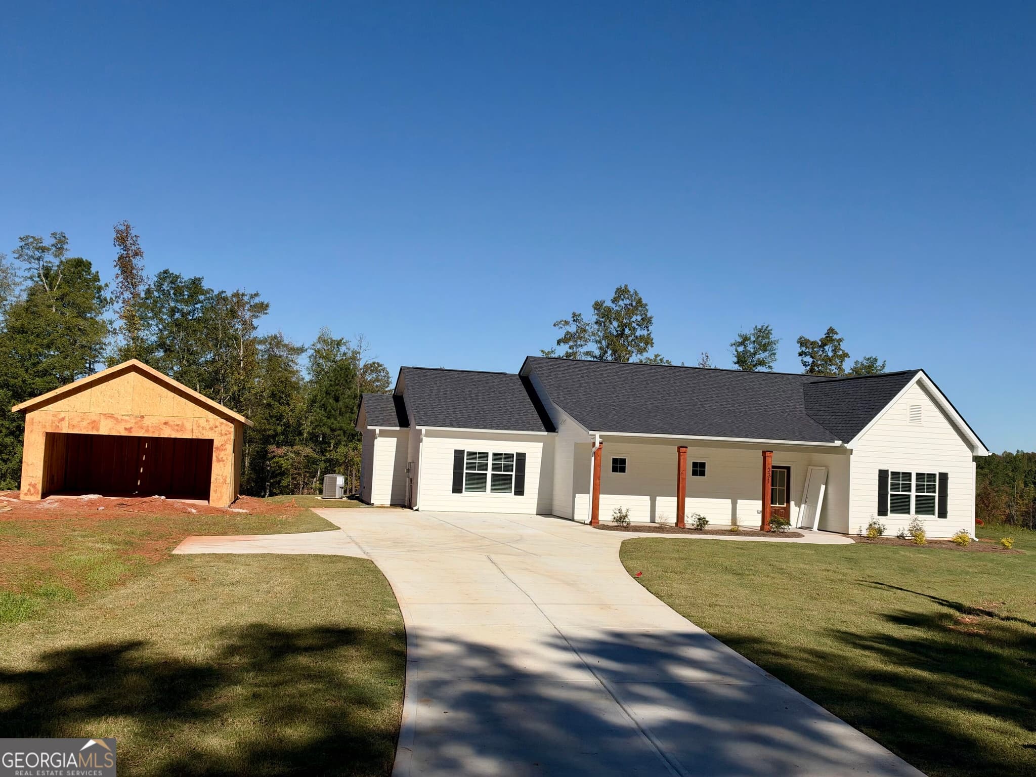 4 bedroom, 4 bathroom, 2,390 sq ft single family residence for sale at 331 Andrews Mill Road, Greenville, GA 30222