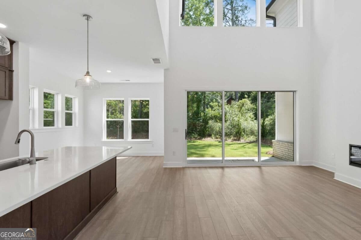 4 bedroom, 4.5 bathroom, 3,012 sq ft single family residence for sale at 4515 Beechnut Circle, Cumming, GA 30028 — photo 7