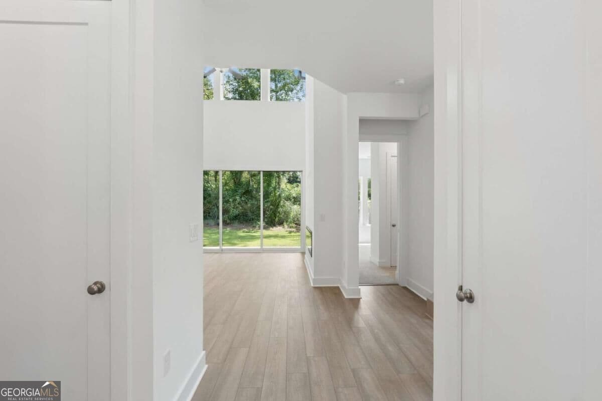 4 bedroom, 4.5 bathroom, 3,012 sq ft single family residence for sale at 4515 Beechnut Circle, Cumming, GA 30028 — photo 5