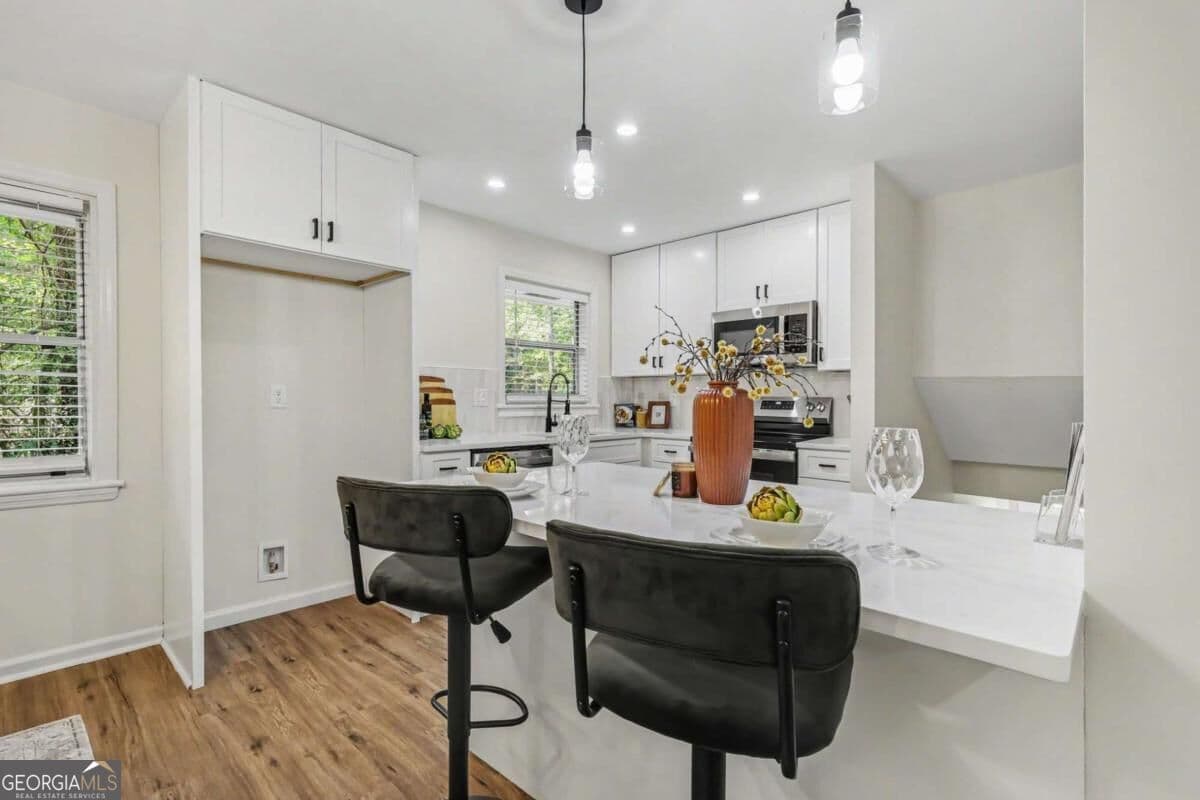 4 bedroom, 3 bathroom, 1,690 sq ft single family residence for sale at 74 Hollis Terrace, Atlanta, GA 30311 — photo 4