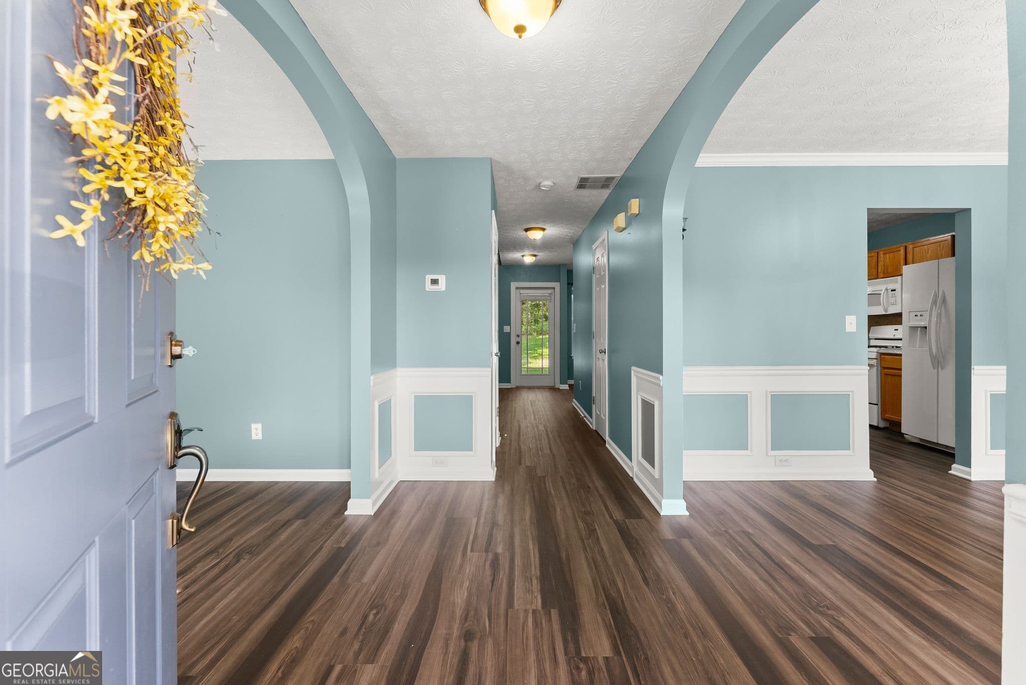 3 bedroom, 2.5 bathroom, 1,847 sq ft single family residence for sale at 5620 Millstone Drive, Cumming, GA 30028 — photo 5
