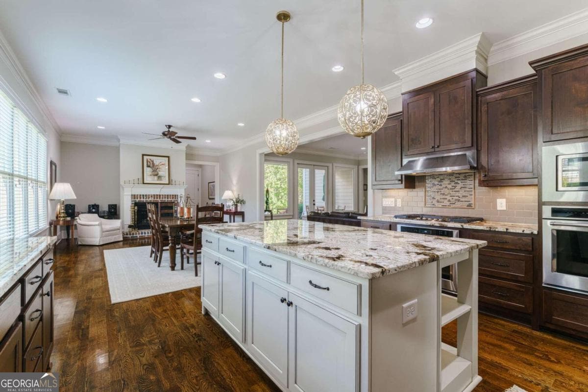 4 bedroom, 4.5 bathroom, 4,425 sq ft single family residence for sale at 1303 Oconee Springs Drive, Statham, GA 30666 — photo 9