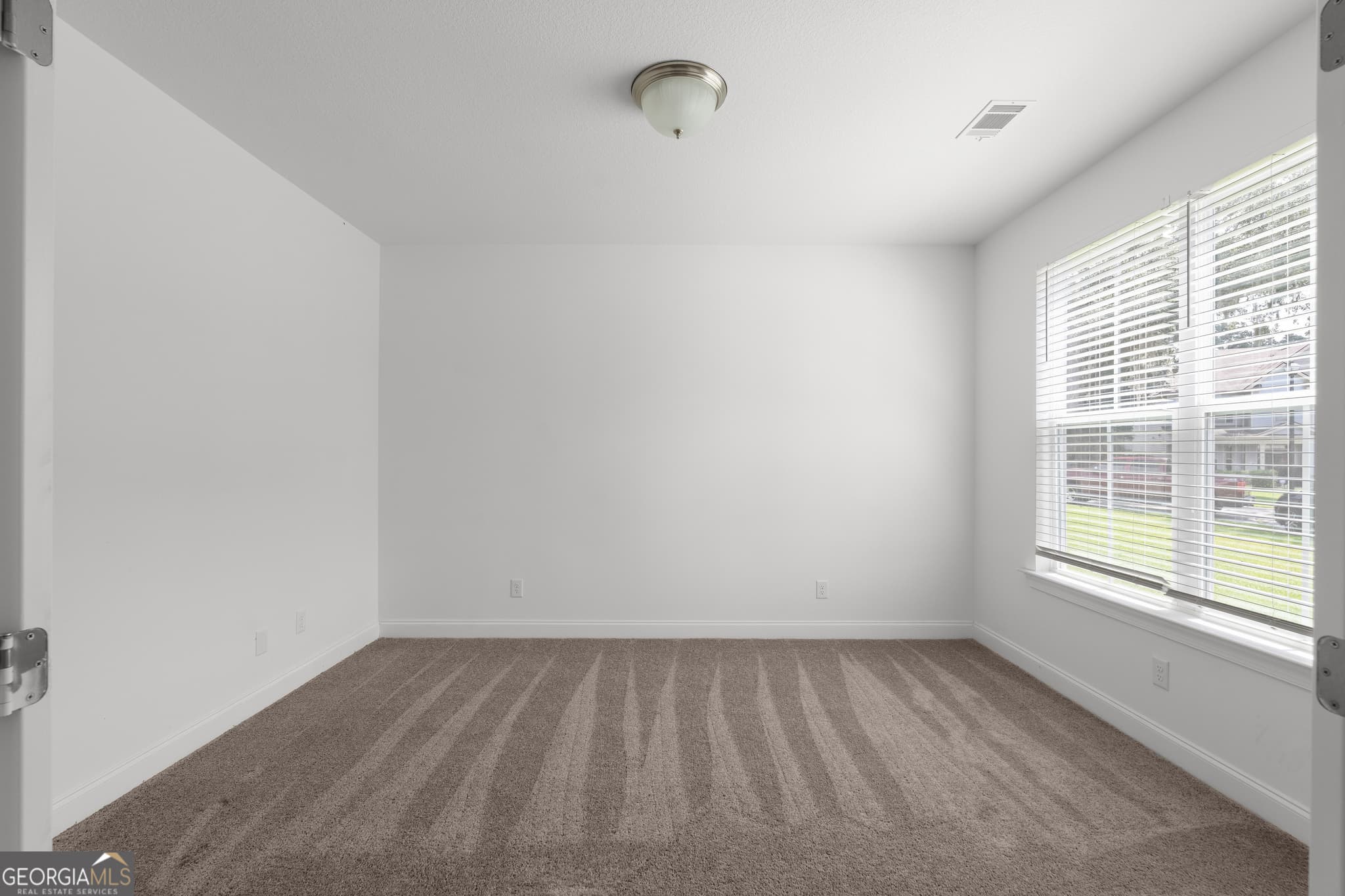 5 bedroom, 3 bathroom, 3,450 sq ft single family residence for sale at 1 St. Anne Court, Guyton, GA 31312 — photo 6