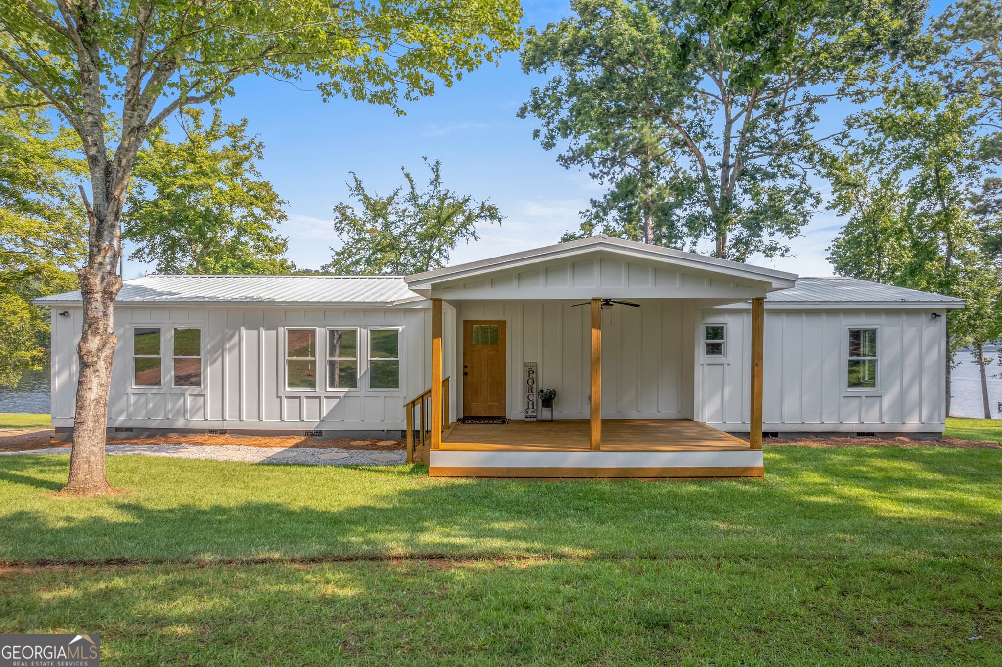 3 bedroom, 2 bathroom, 1,850 sq ft manufactured home,single family residence under contract at 128 Pope Road, Sparta, GA 31087