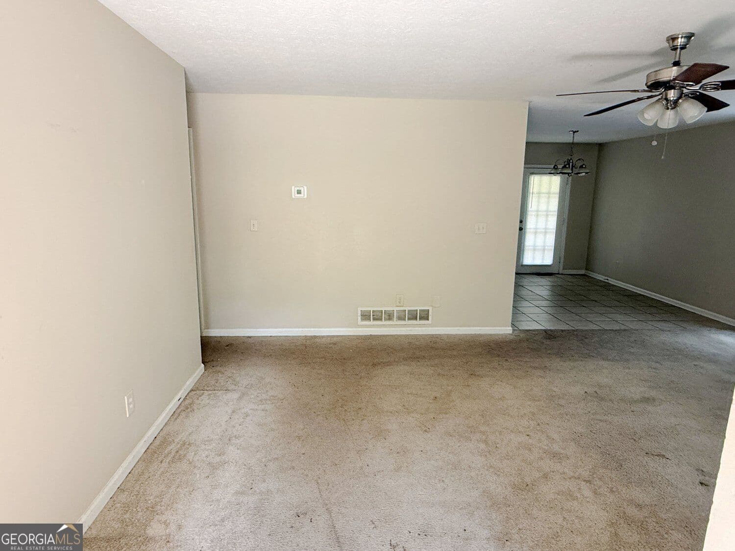 3 bedroom, 2 bathroom, 2,800 sq ft single family residence for sale at 4680 Woodglen Court, Douglasville, GA 30135 — photo 3