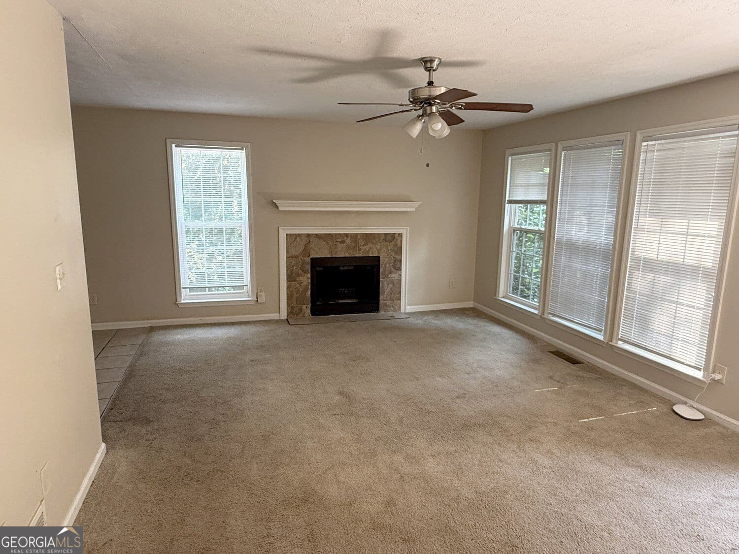 3 bedroom, 2 bathroom, 2,800 sq ft single family residence for sale at 4680 Woodglen Court, Douglasville, GA 30135 — photo 5