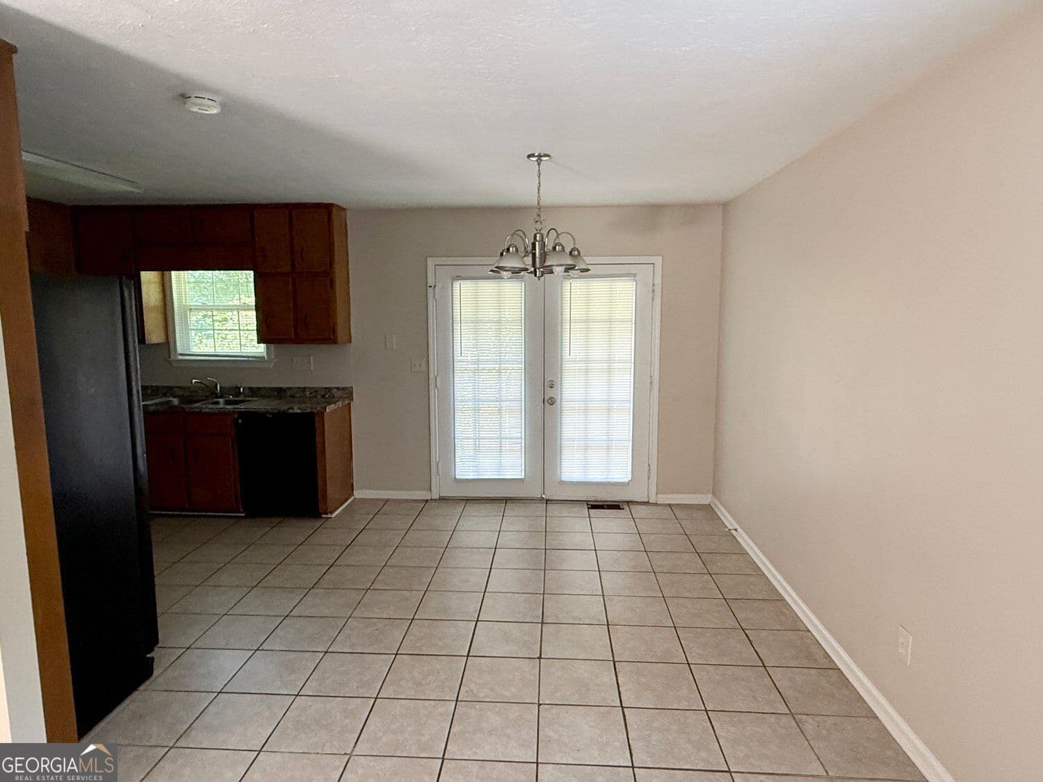 3 bedroom, 2 bathroom, 2,800 sq ft single family residence for sale at 4680 Woodglen Court, Douglasville, GA 30135 — photo 10