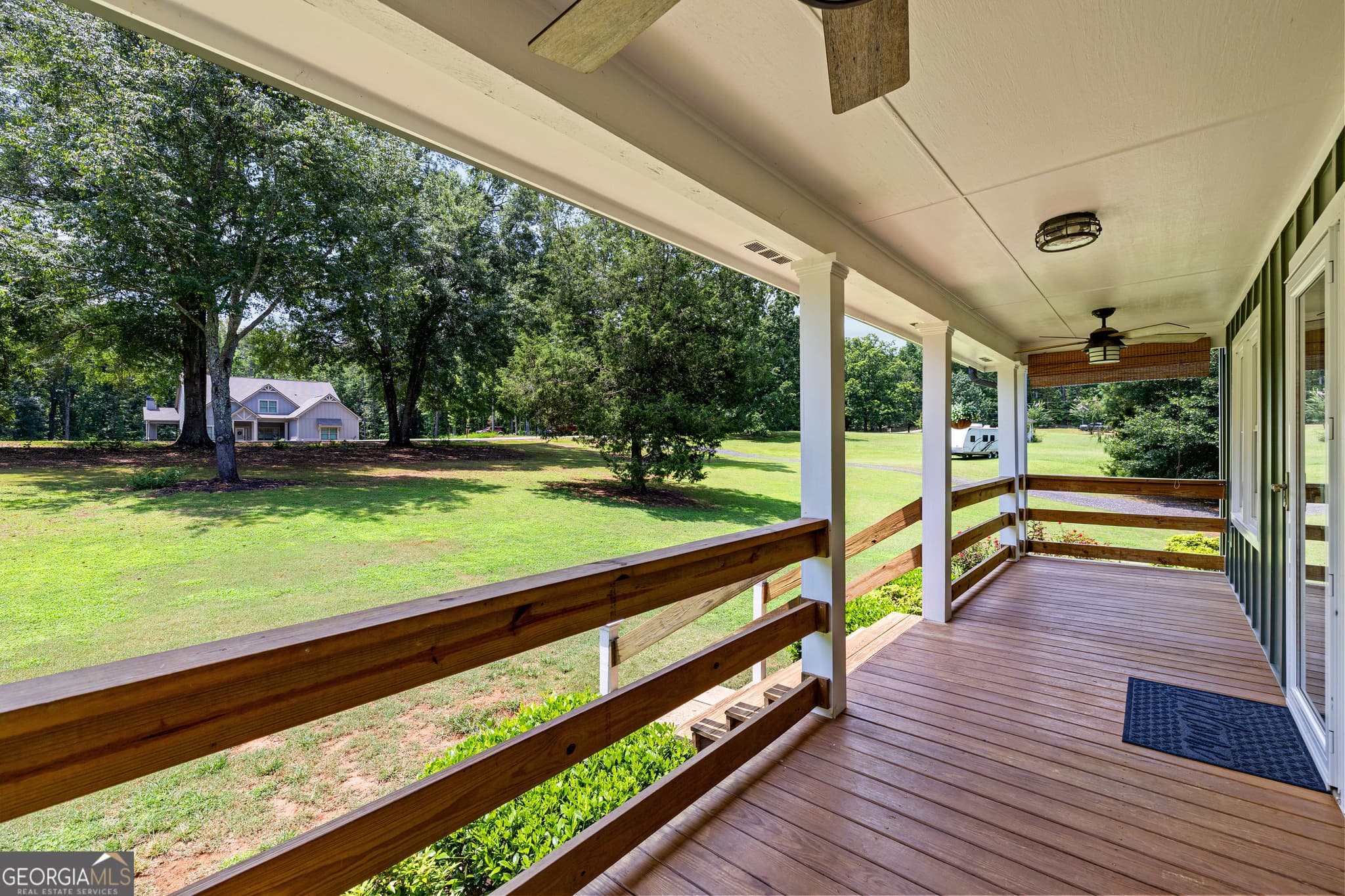 5 bedroom, 3.5 bathroom, 3,388 sq ft single family residence for sale at 318 Teasley Trail, Moreland, GA 30259 — photo 5