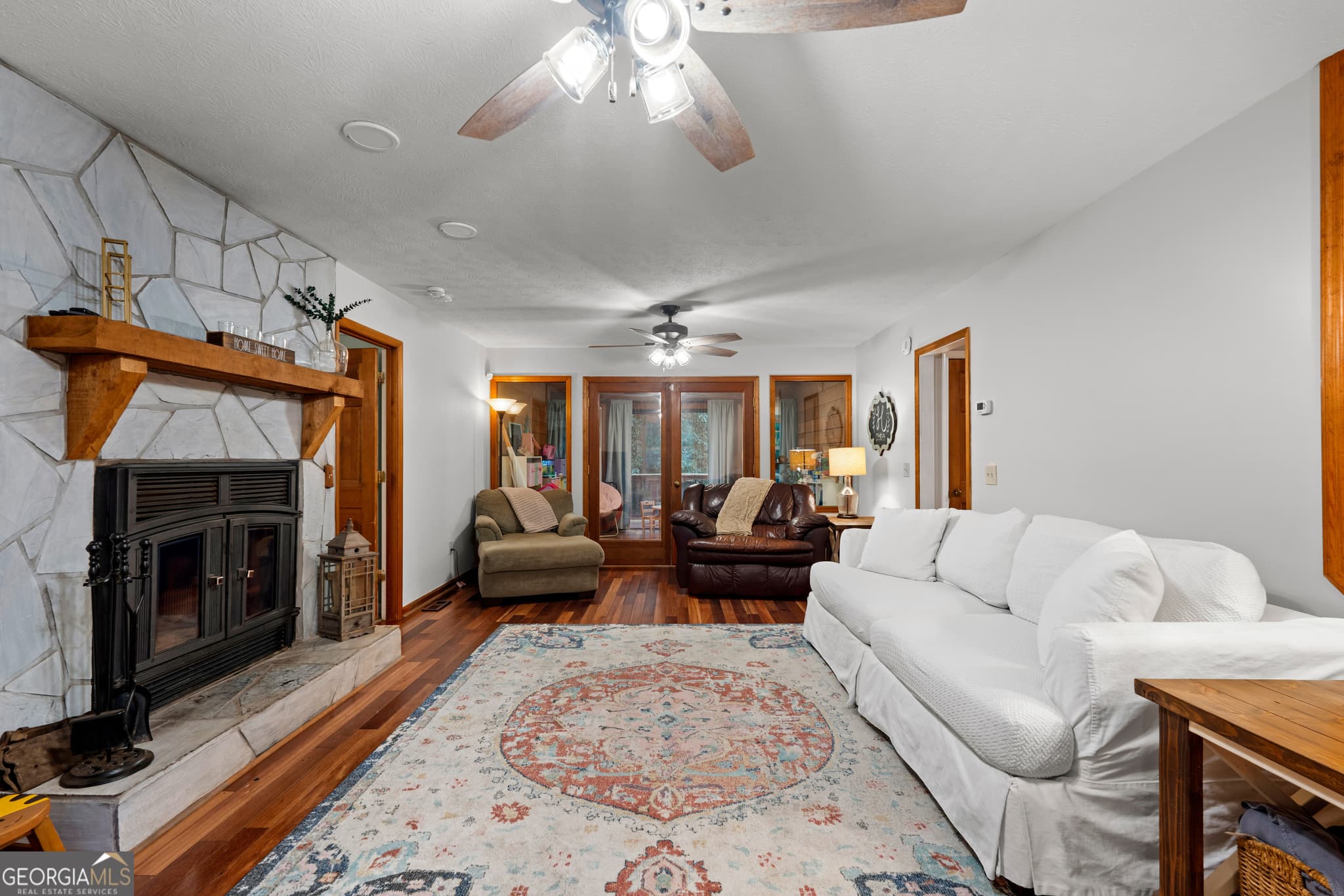 5 bedroom, 3.5 bathroom, 3,388 sq ft single family residence for sale at 318 Teasley Trail, Moreland, GA 30259 — photo 9