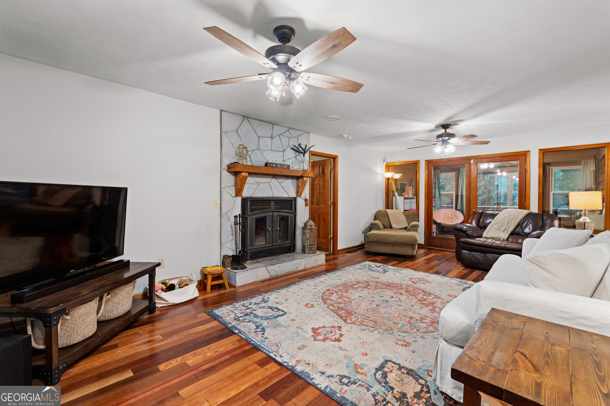 5 bedroom, 3.5 bathroom, 3,388 sq ft single family residence for sale at 318 Teasley Trail, Moreland, GA 30259 — photo 8