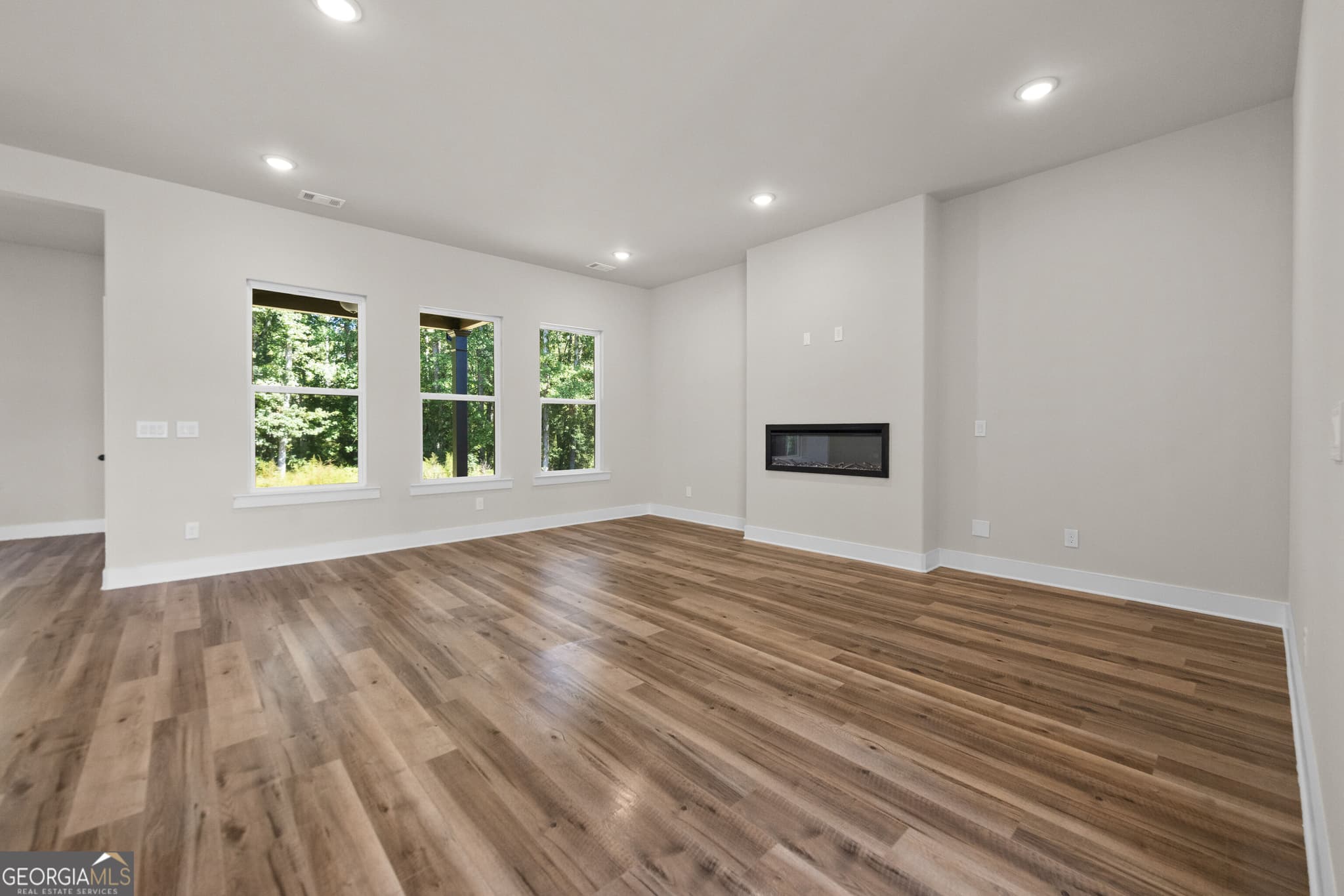 5 bedroom, 4 bathroom single family residence for sale at 165 Dawson Creek Lane, Locust Grove, GA 30248 — photo 10
