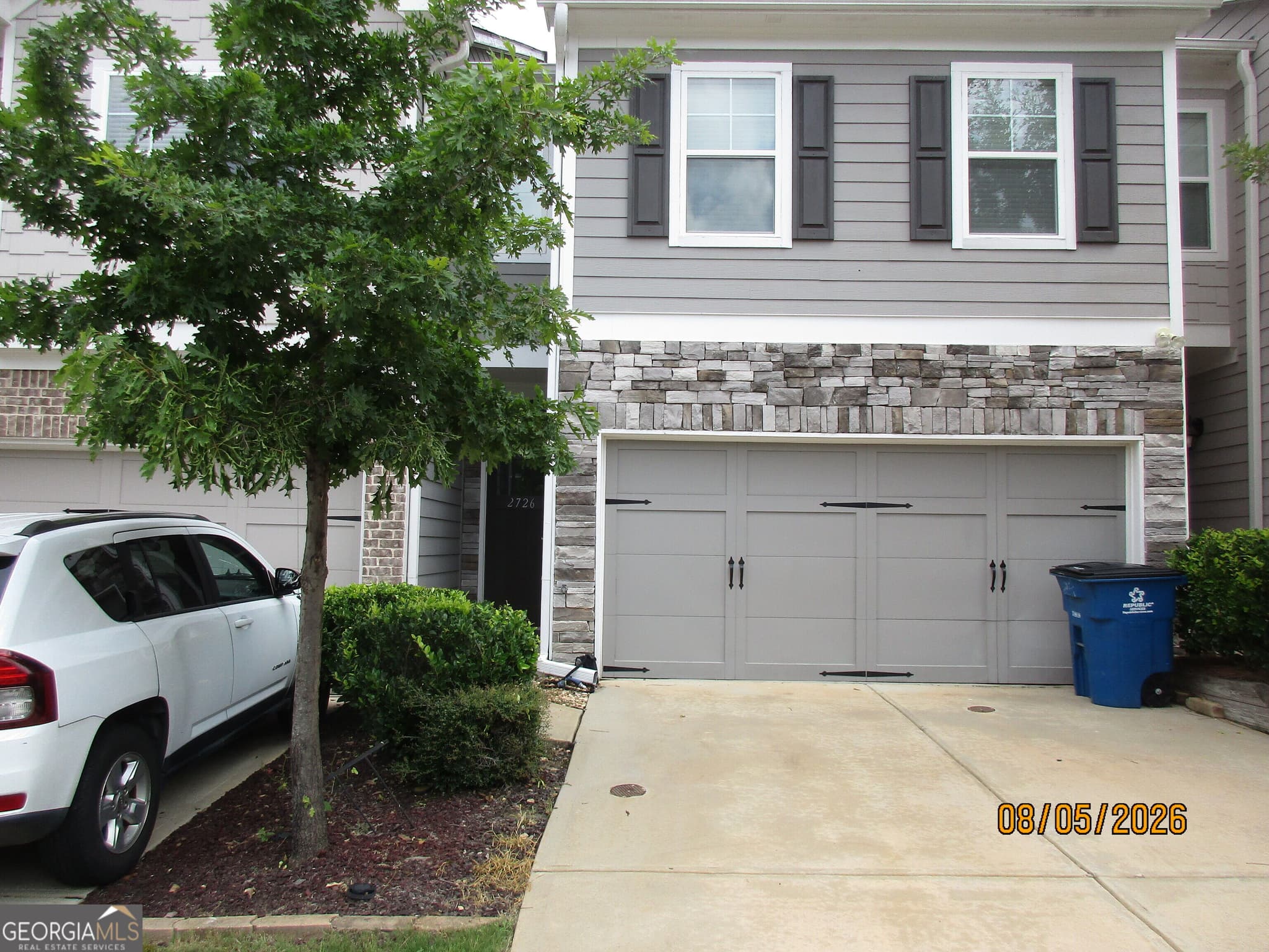 3 bedroom, 2.5 bathroom, 1,742 sq ft single family residence for rent at 2726 Kemp Court, Conyers, GA 30094 for $2,259 a month
