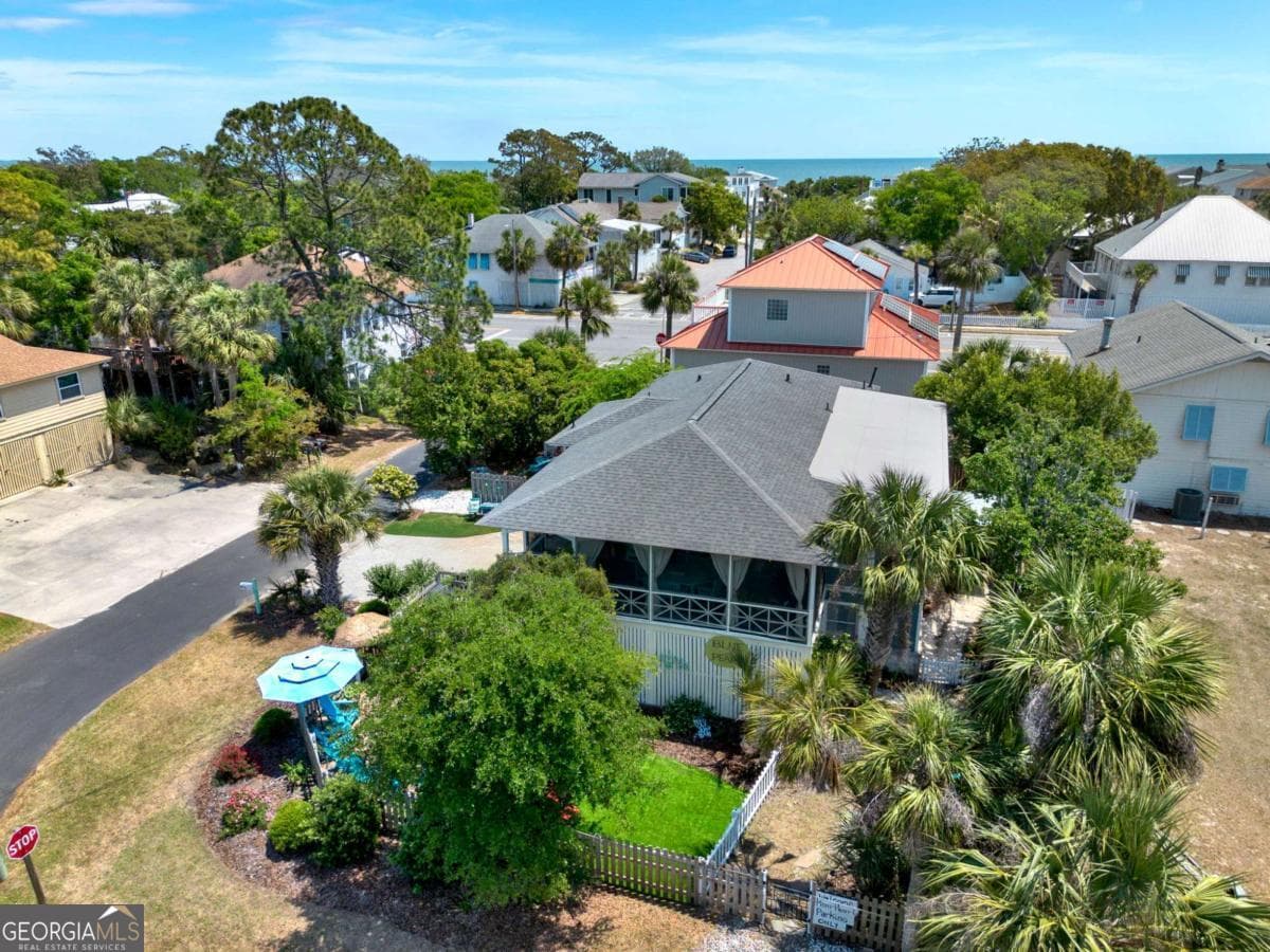 multi family,triplex under contract at 1102 Lovell Avenue, Tybee Island, GA 31328 — photo 2