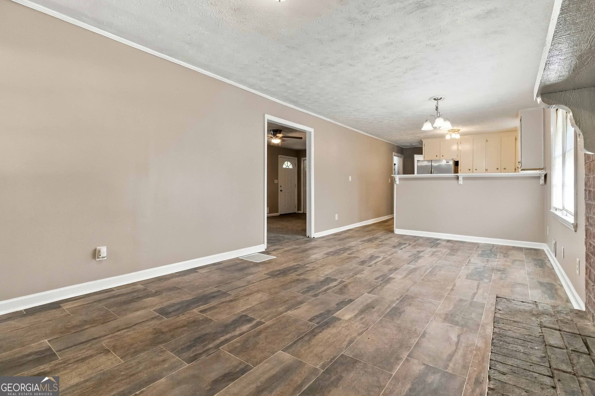 3 bedroom, 2 bathroom, 1,380 sq ft single family residence for rent at 9169 Lakeview Drive, Covington, GA 30014 for $1,750 a month — photo 9