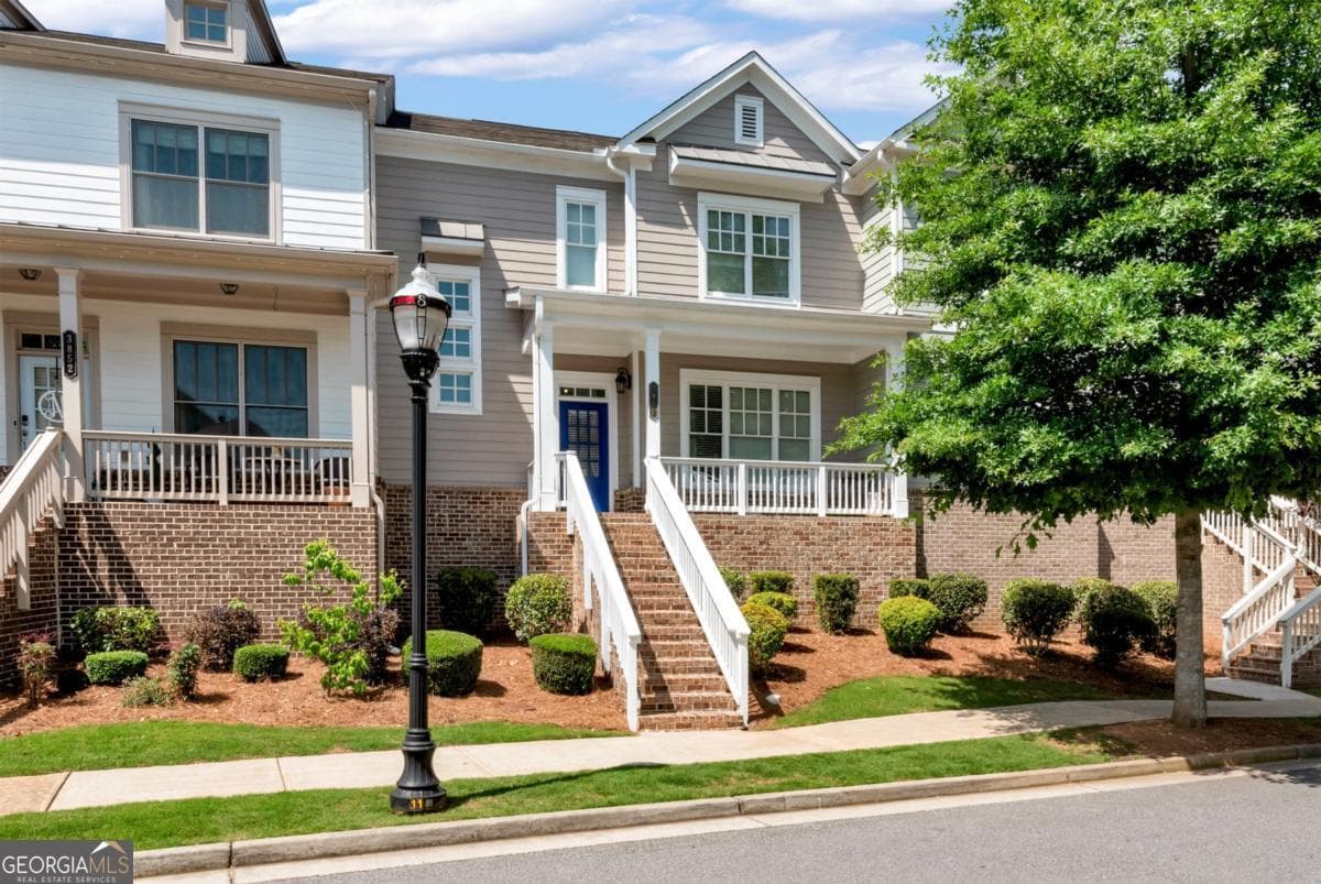 3 bedroom, 3.5 bathroom, 2,792 sq ft townhouse sold at 3862 Suwanee Green Parkway, Suwanee, GA 30024