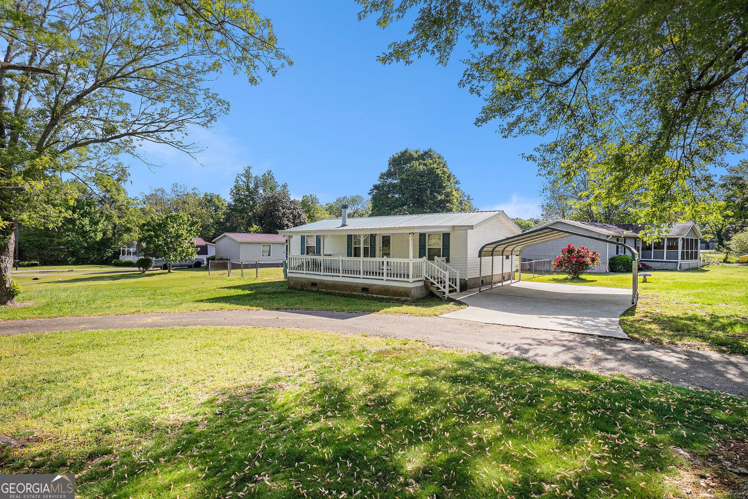 2 bedroom, 2 bathroom, 960 sq ft manufactured home,mobile home sold at 73 Highpoint Lane, Locust Grove, GA 30248